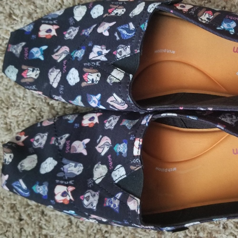 Bobs for Dogs Skechers slip on shoe - Size 11
